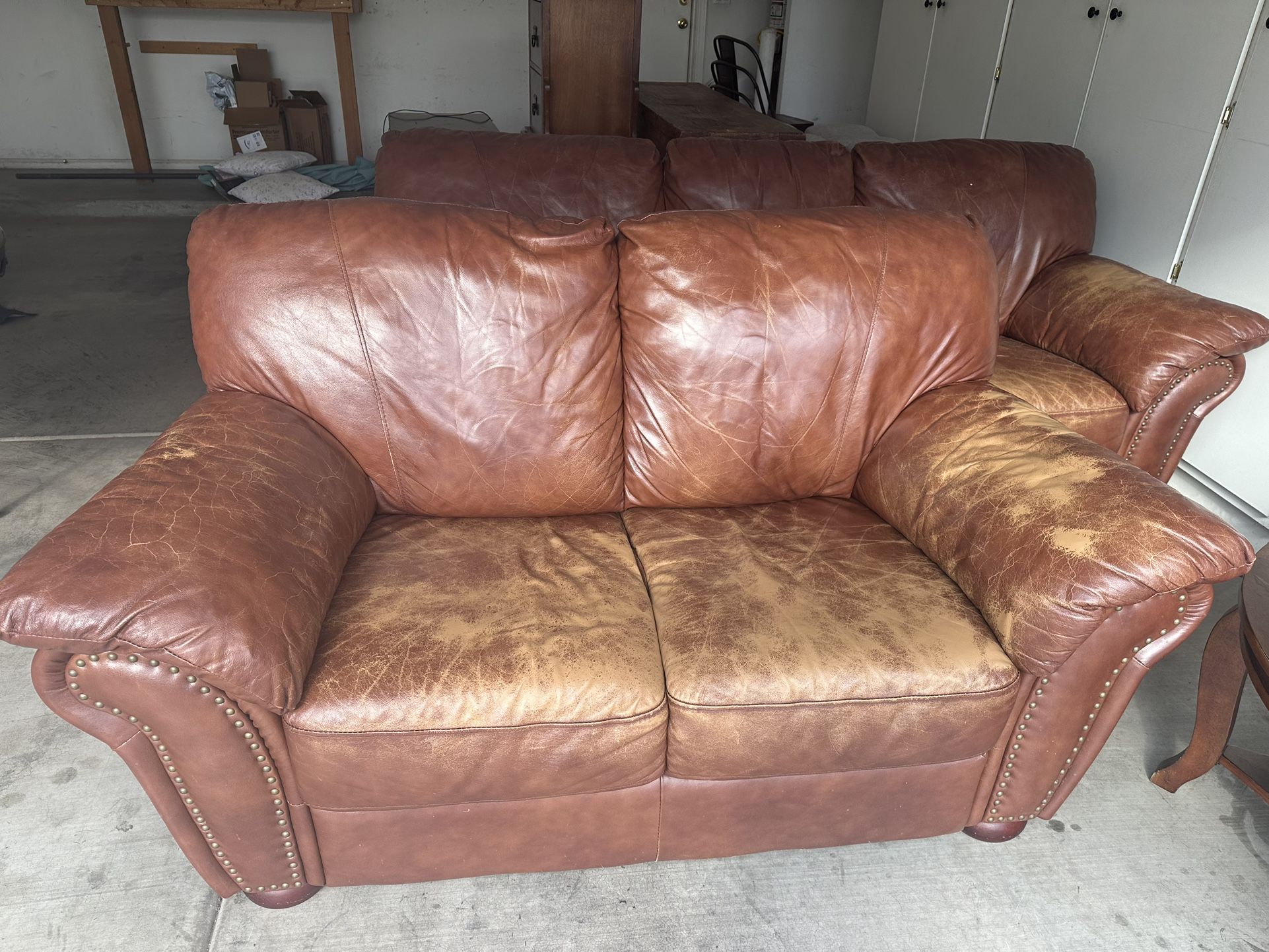 living room set couch, loveseat, & coffee table