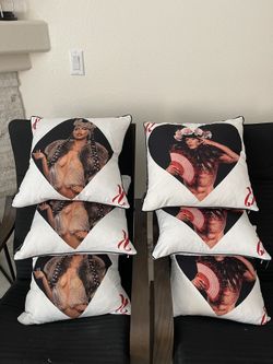Decorative Pillows 