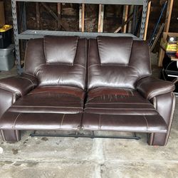 Recliner sofa