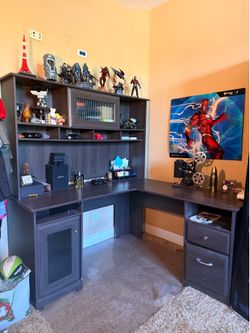 L-Shaped Corner Computer Desk with Hutch and Storage