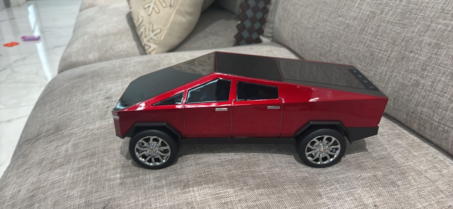 Cibertruck Speaker Bluetooth New 