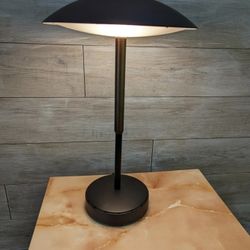 Knoll Telescoping Saucer Desk Lamp 