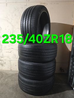 235/40/18 Tires All Season Kumho Majesty⁹ Solus Set of 4