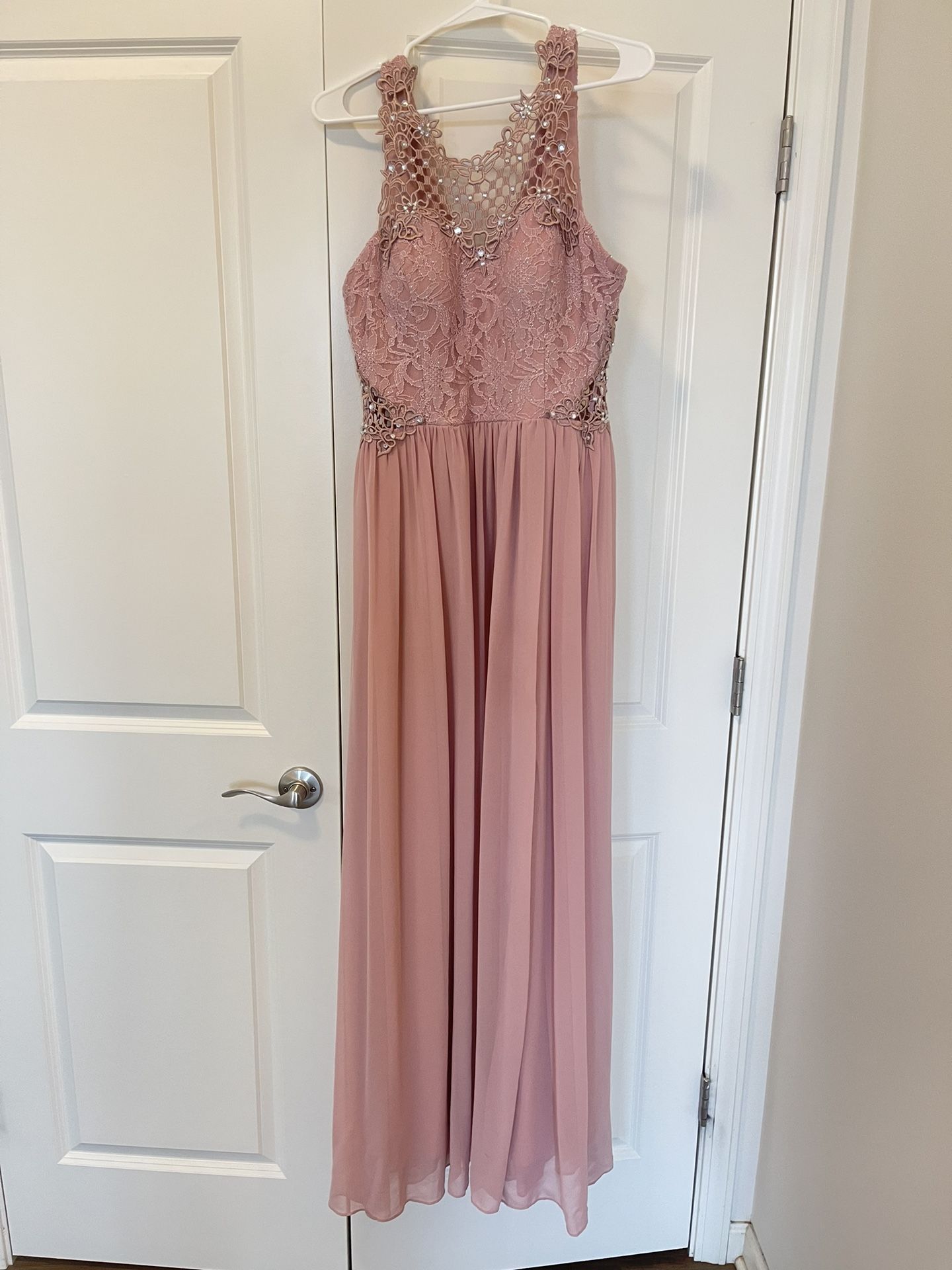Formal Stunning lace dress/Prom dress