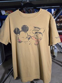 Disney mickey & Donald Small t-shirt.  Used