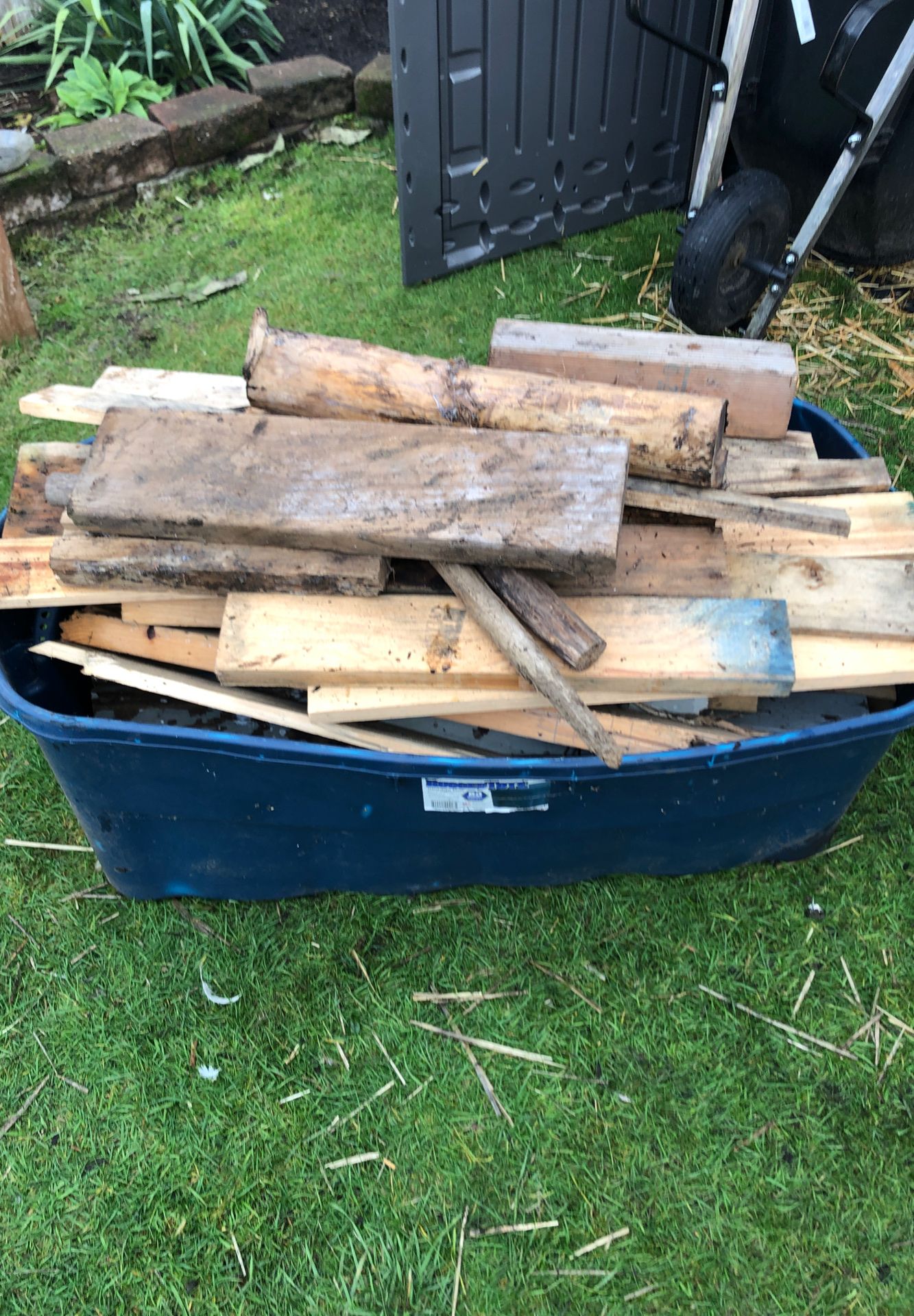 Free firewood- pending pick up