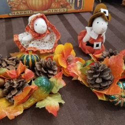 2 Fall Candle Holders & 2 Stuff Animal Pilgrims 
