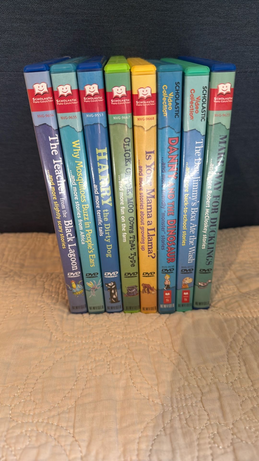 8 Dvd Scholastic Video Collection