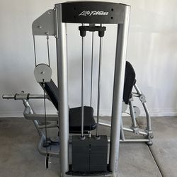 Life Fitness Leg Press