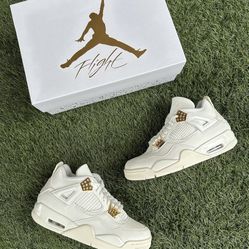 Air Jordan 4 Retro Metallic Gold