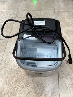 Small Ice Cube Maker