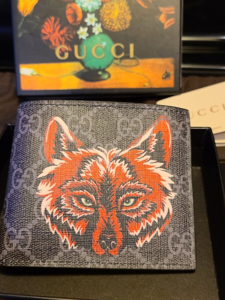 Gucci Red Wolf Print Supreme GG Wallet