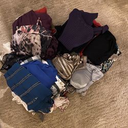 Womens / Jrs Clothes