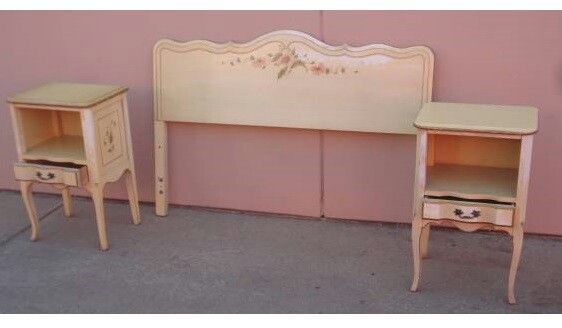 SOFA / CONSOLE TABLE