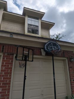 2 FREE BASKETBALL HOOPS