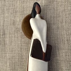 MOD GOM Vietnamese lady