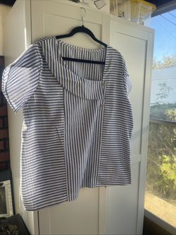 Women's Blue and White Striped Short Sleeve 2xl Top