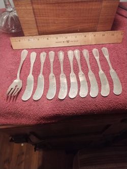 Silver-Plated Butter Knives and Fork Set