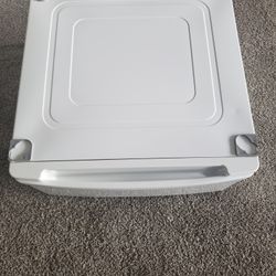 Pedestal 
