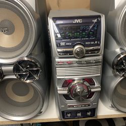 Jvc radio cd / usb drive  aux also .