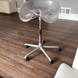 Salon Bar Stool