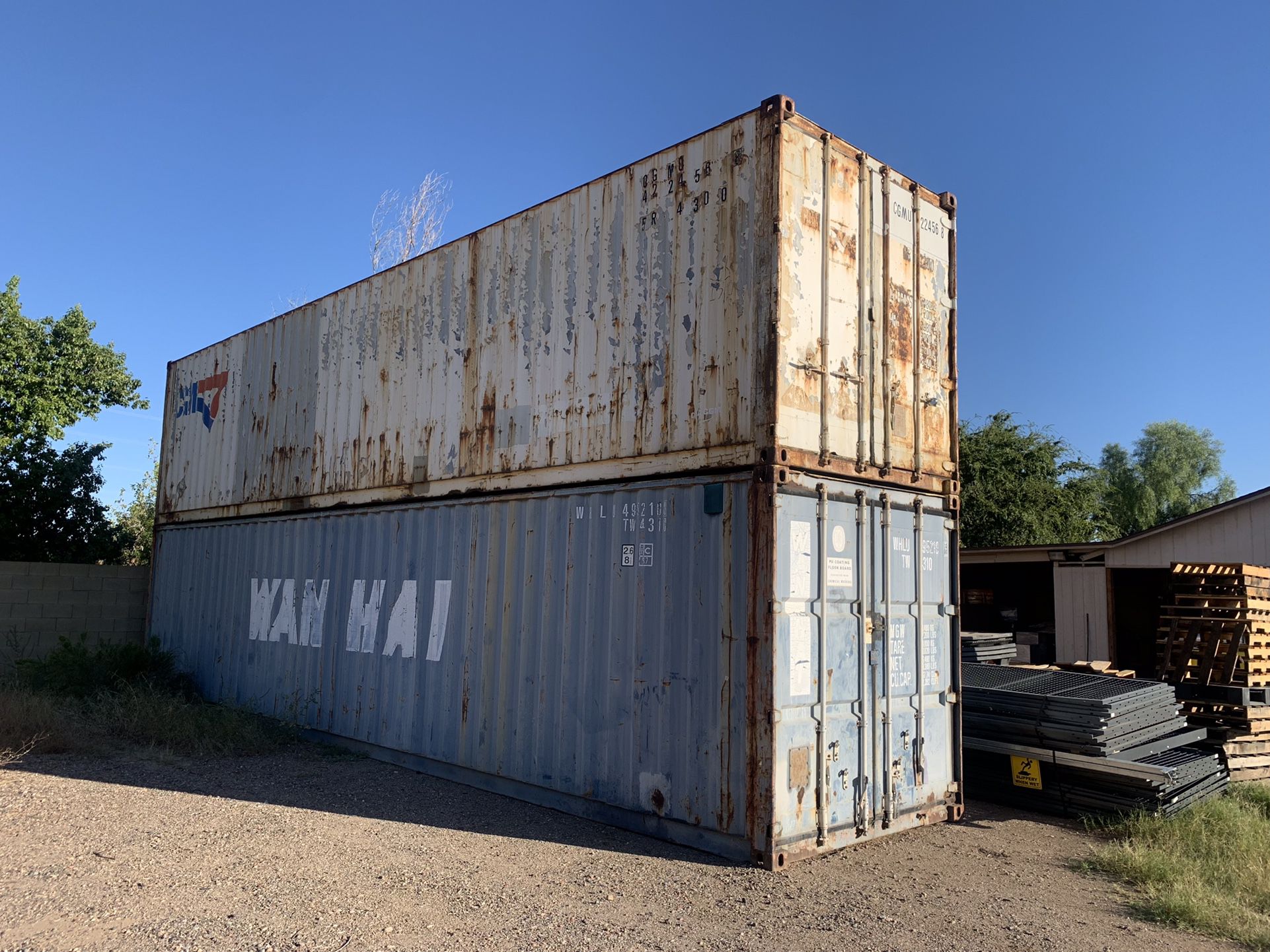 40FT STORAGE CONTAINERS - 2 AVAILABLE 