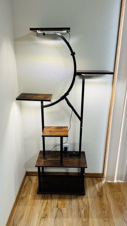 Plant shelf