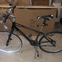 Cannondale Hybrid  21 Spd Mens Bike W/ Stationary Stand For Indoor Use