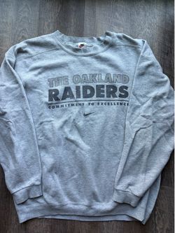 Vintage 90s Nike raiders crewneck