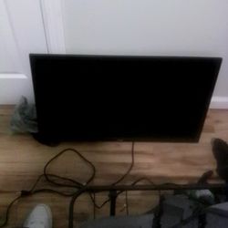 RCA 32" HDMI MODEL NO. LED32C45RQ