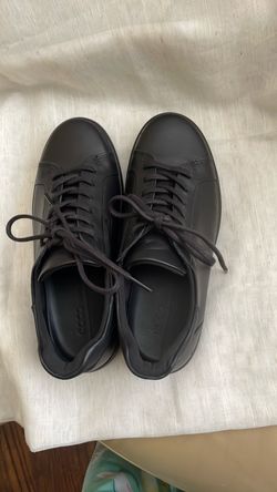 ECCO Black Leather Low-Top Sneakers