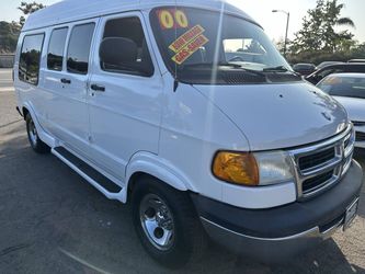 2000 Dodge Ram Van 1500
