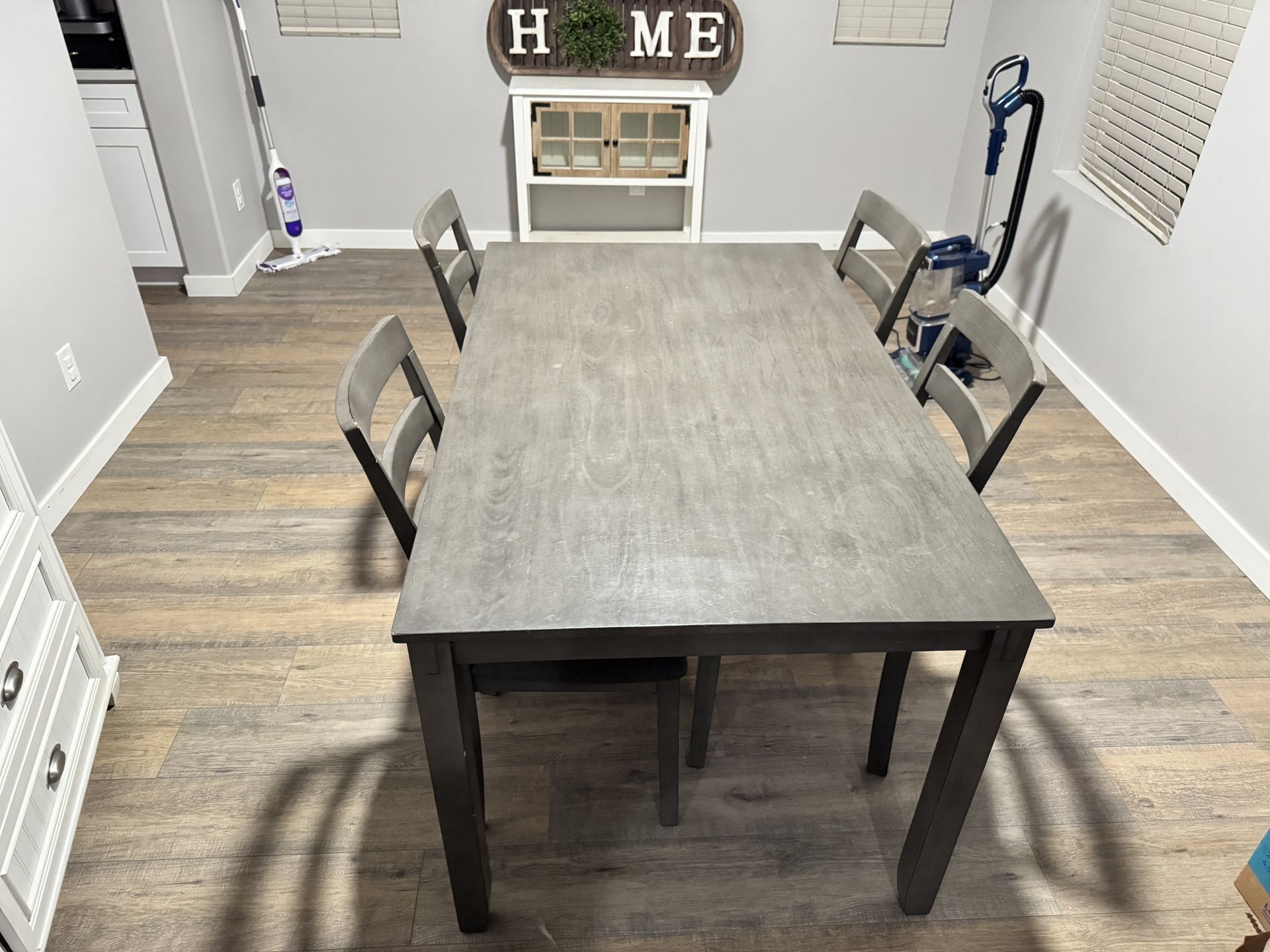 Ashley Dining Table Set