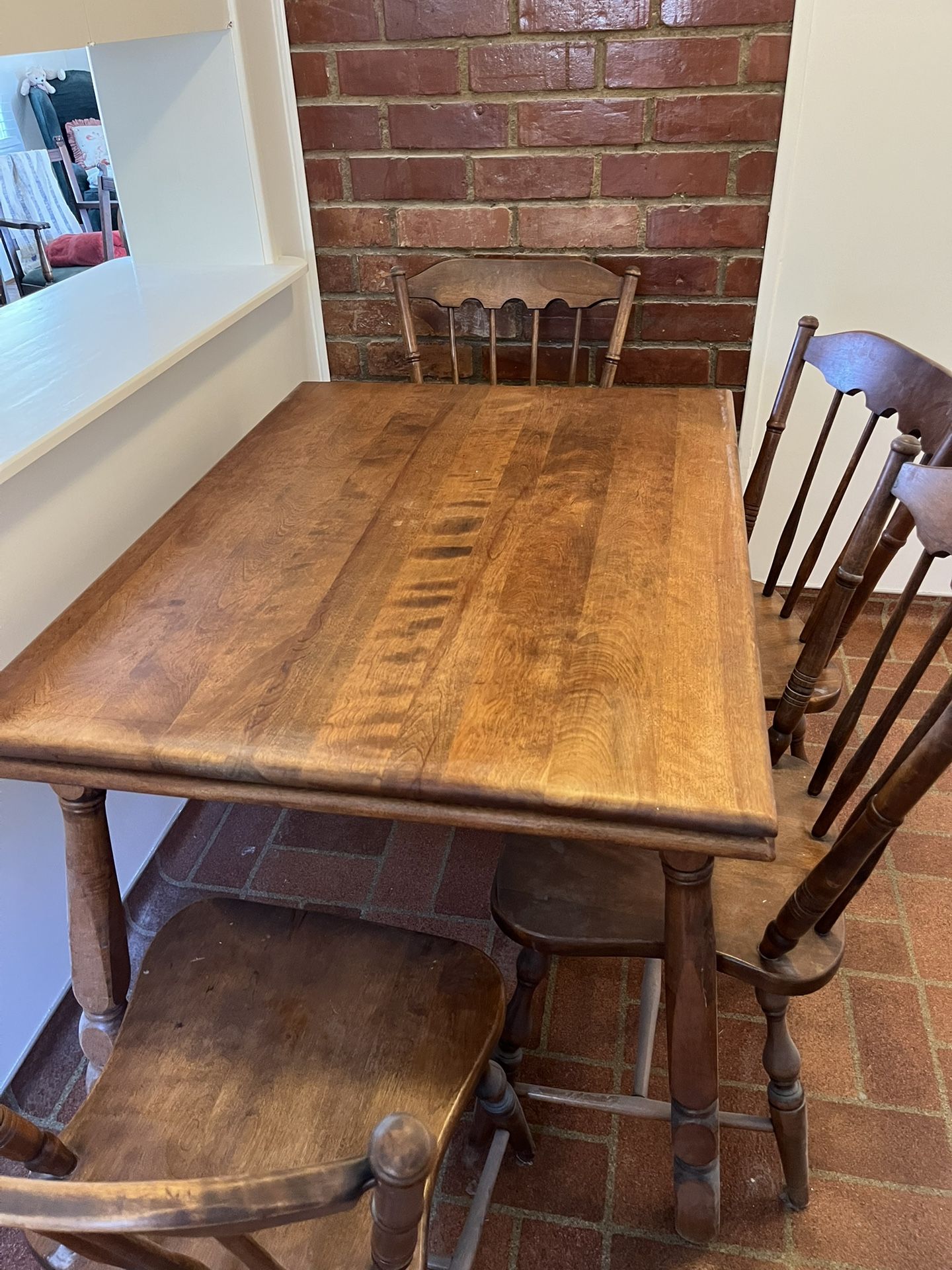 Kitchen Table With Leaves