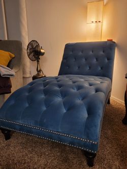 Classic Velvet Button Tufted Chaise Lounge