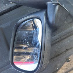 2005 Dodge Ram 1500  Driver Side Electric Mirror 