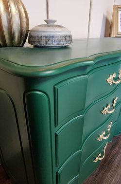 French Provincial Nine Drawer Dresser solid wood for Bedroom Furniture dining room credenza Green for Sale in Conyers, GA - OfferUp French Provincial Nine Drawer Dresser solid wood for Bedroom Furniture dining room credenza Green for Sale in Conyers, GA - OfferUp