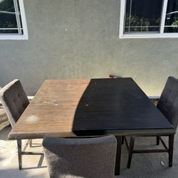 Dining table 4 seats