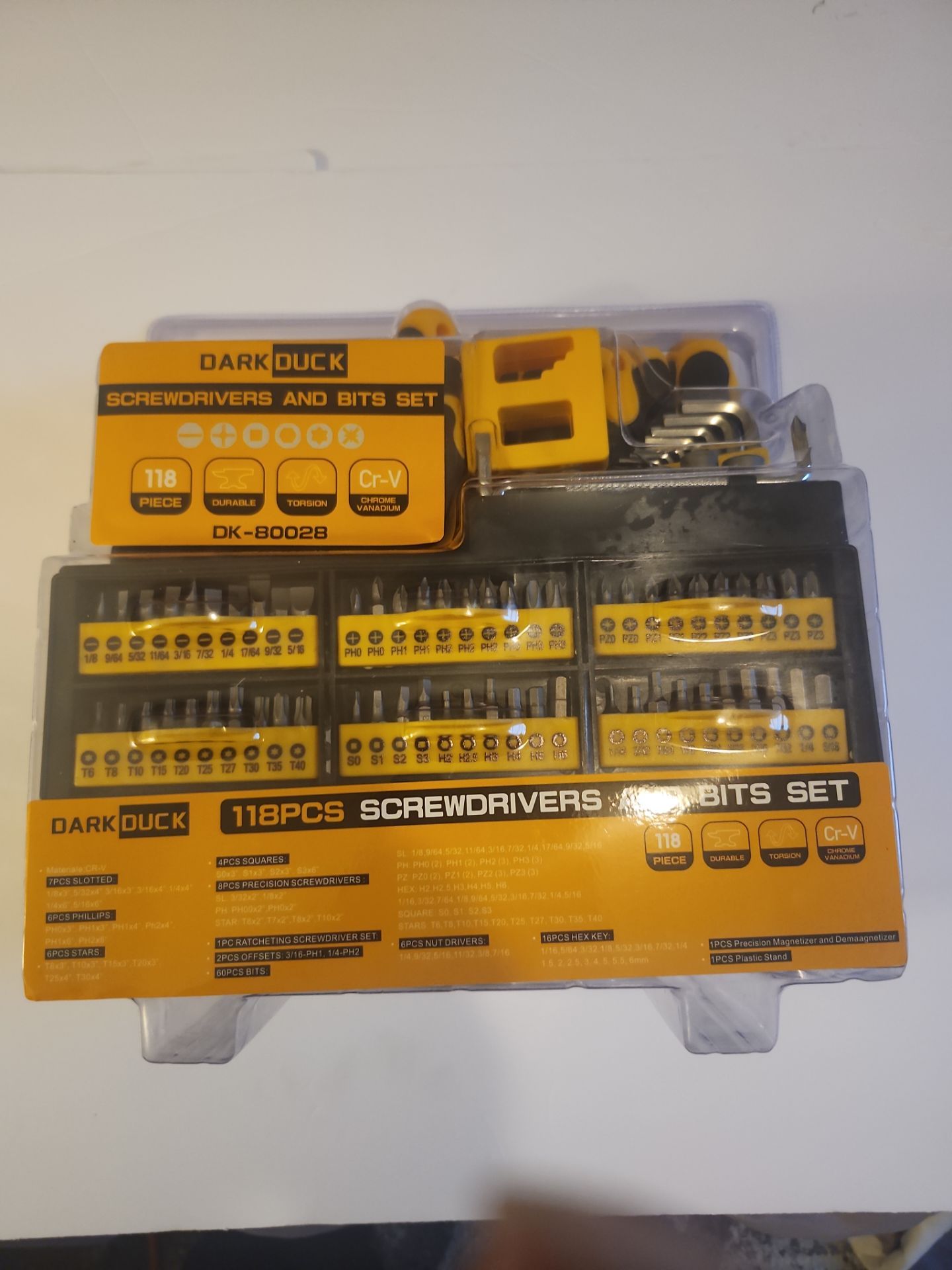 SCREWDRIVER AND BIT SET