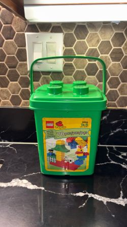 LEGO  duplo. 70 piece set. Container with top and handle.