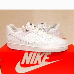 Nike Multiple Sizes Read Entire Description