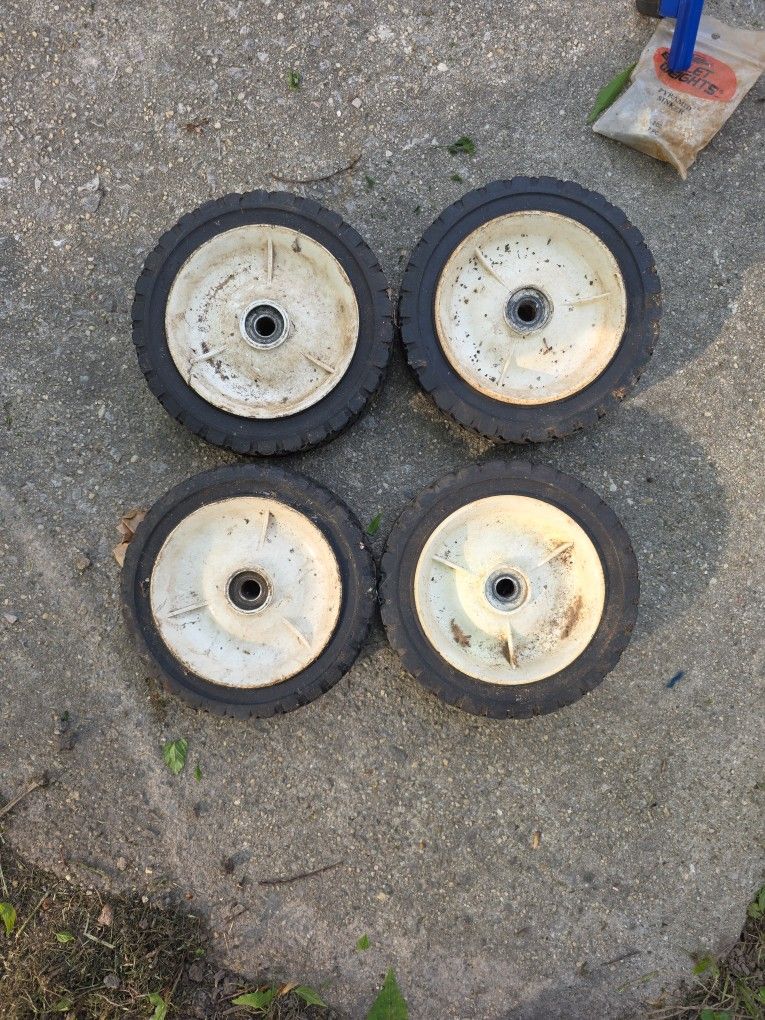 Lawnmower