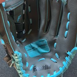 Kids Small Baseball Glove And SD Gloves 