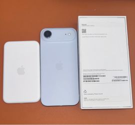 iPhone 17 Air unlocked with battery pack