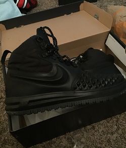 Black nike lunar force duck boot 9.5 $80