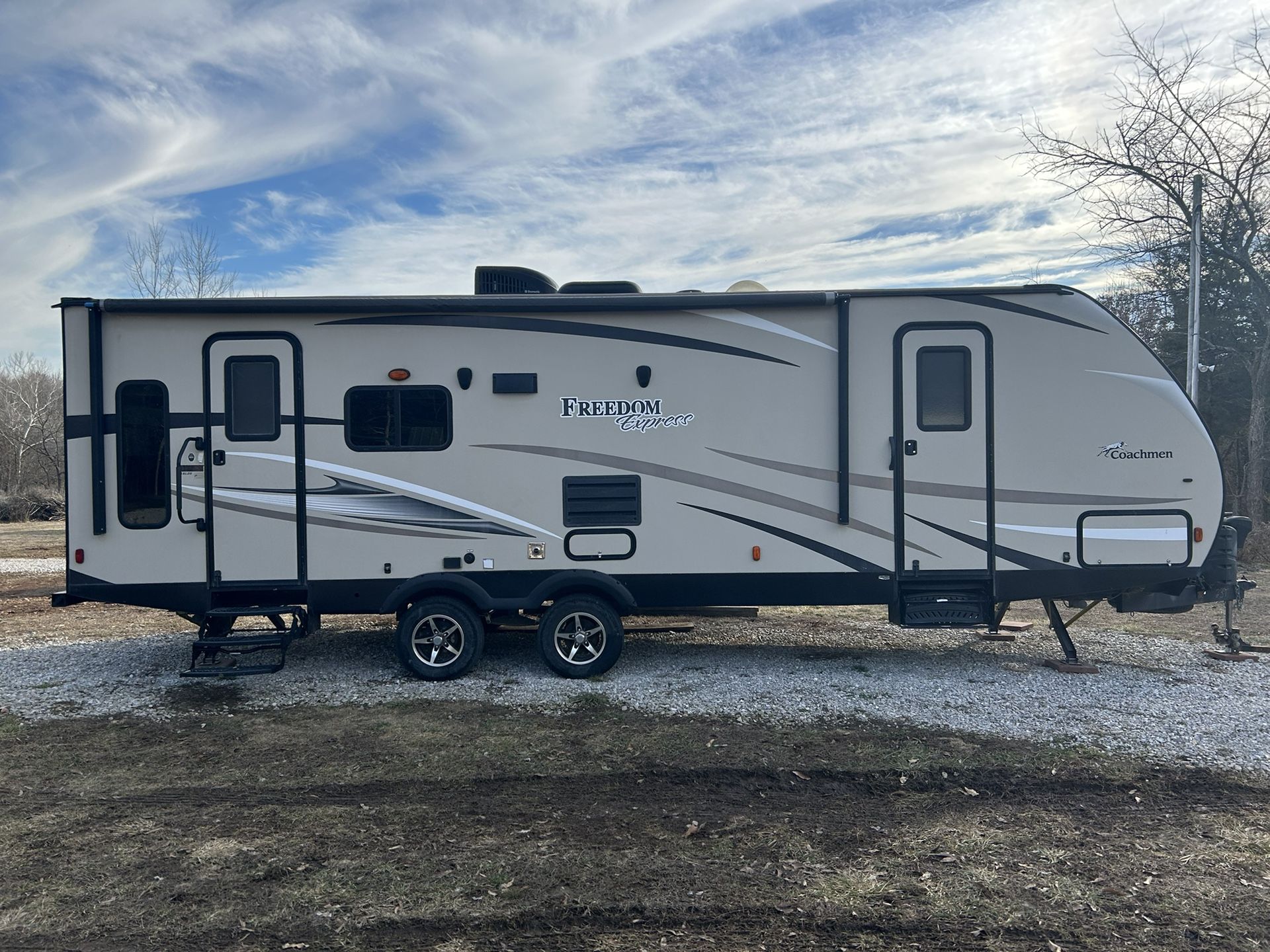 2017 Coachmen Travel Trailer