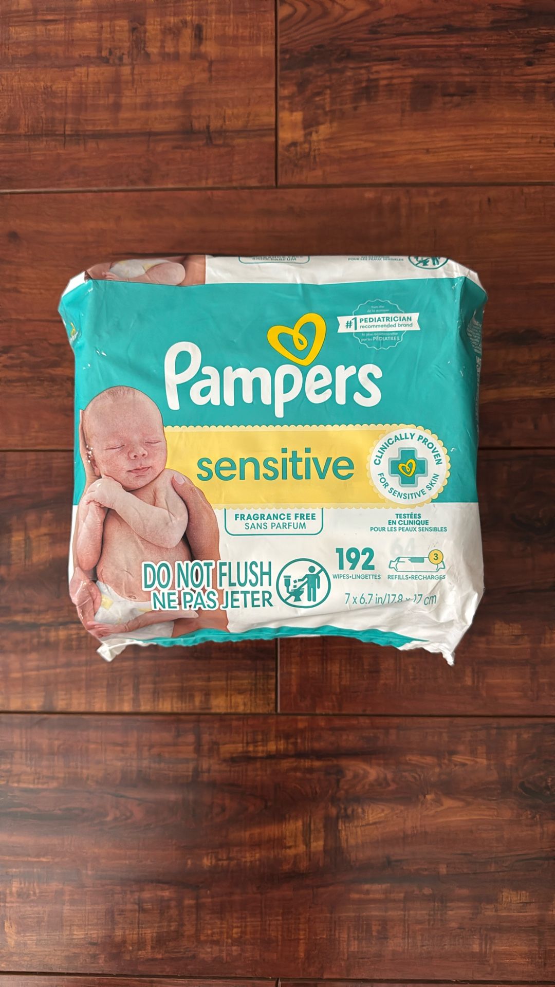 Pampers SENSITIVE, Fragrance FREE Wipes: 192 Count