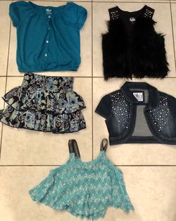 Cute pieces of Girl’s clothes . Size:8/10