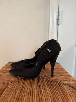 Sugar Black Satin-like Pointed-Toe Heels with Bow and Rhinestone Accent size 6