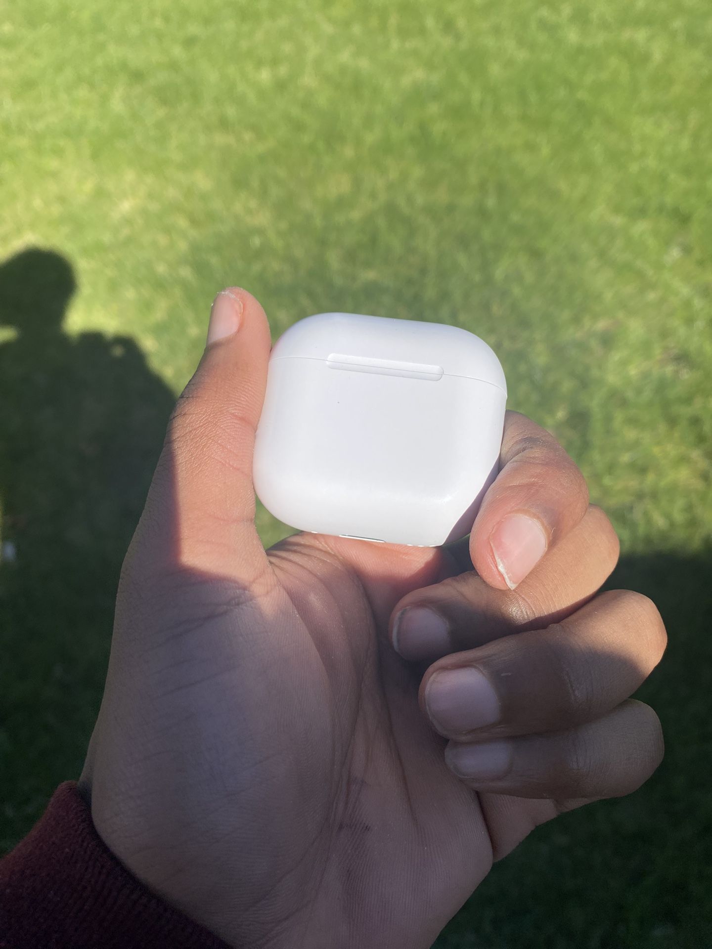 AirPods 4 (Clean And With A Box If Needed )